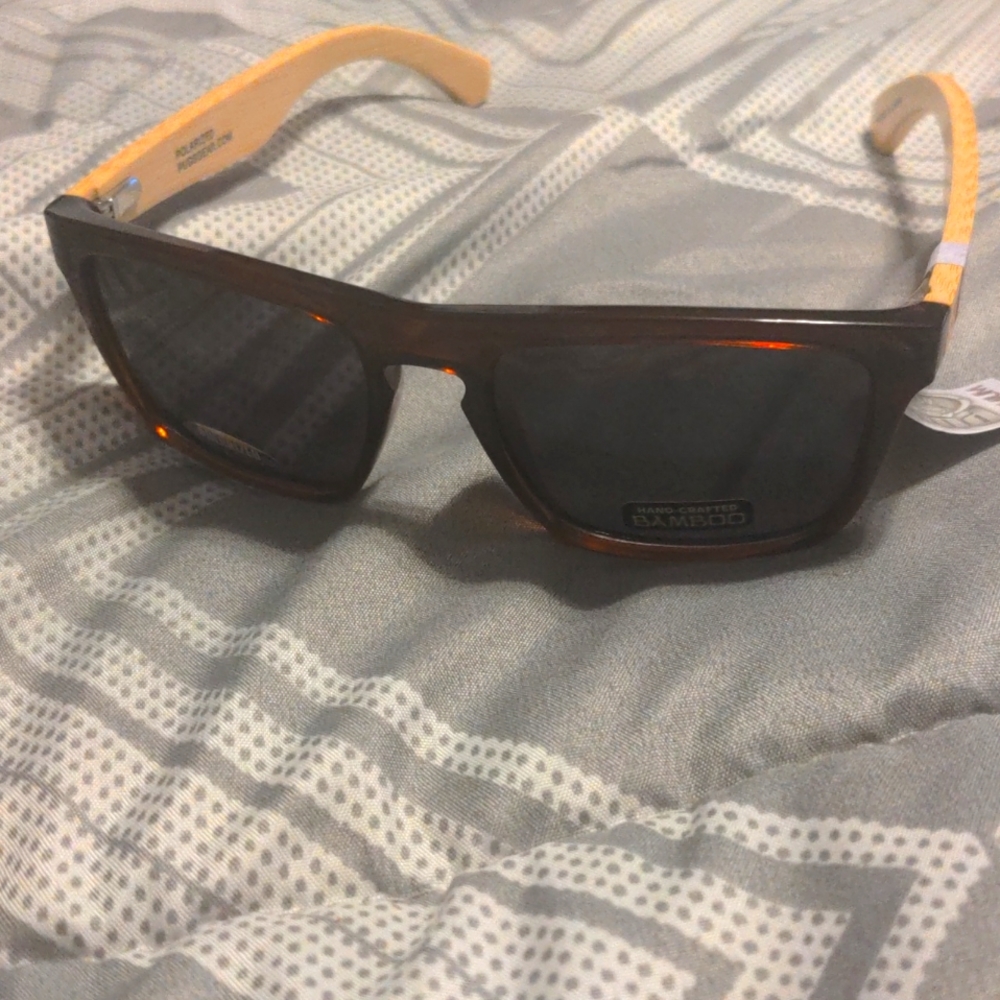 💥NWT BRAND NEW NEVER WORN 🕶️👓 Polarized lenses!!! TORTOISE BROWN & BAMBOO💥